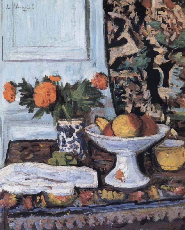 George Leslie Hunter Still Life with Fruit and Marigolds in a Chinese Vase